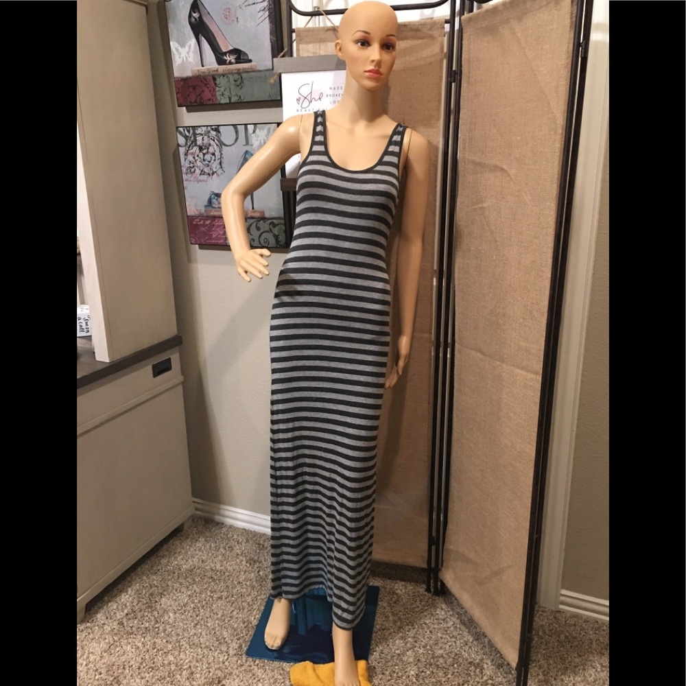 NWOT - Zenana Scoop Neck Bodycon Knit Dress - Small